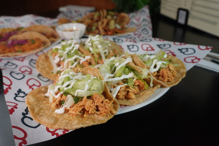 foto tacos pollo tinga